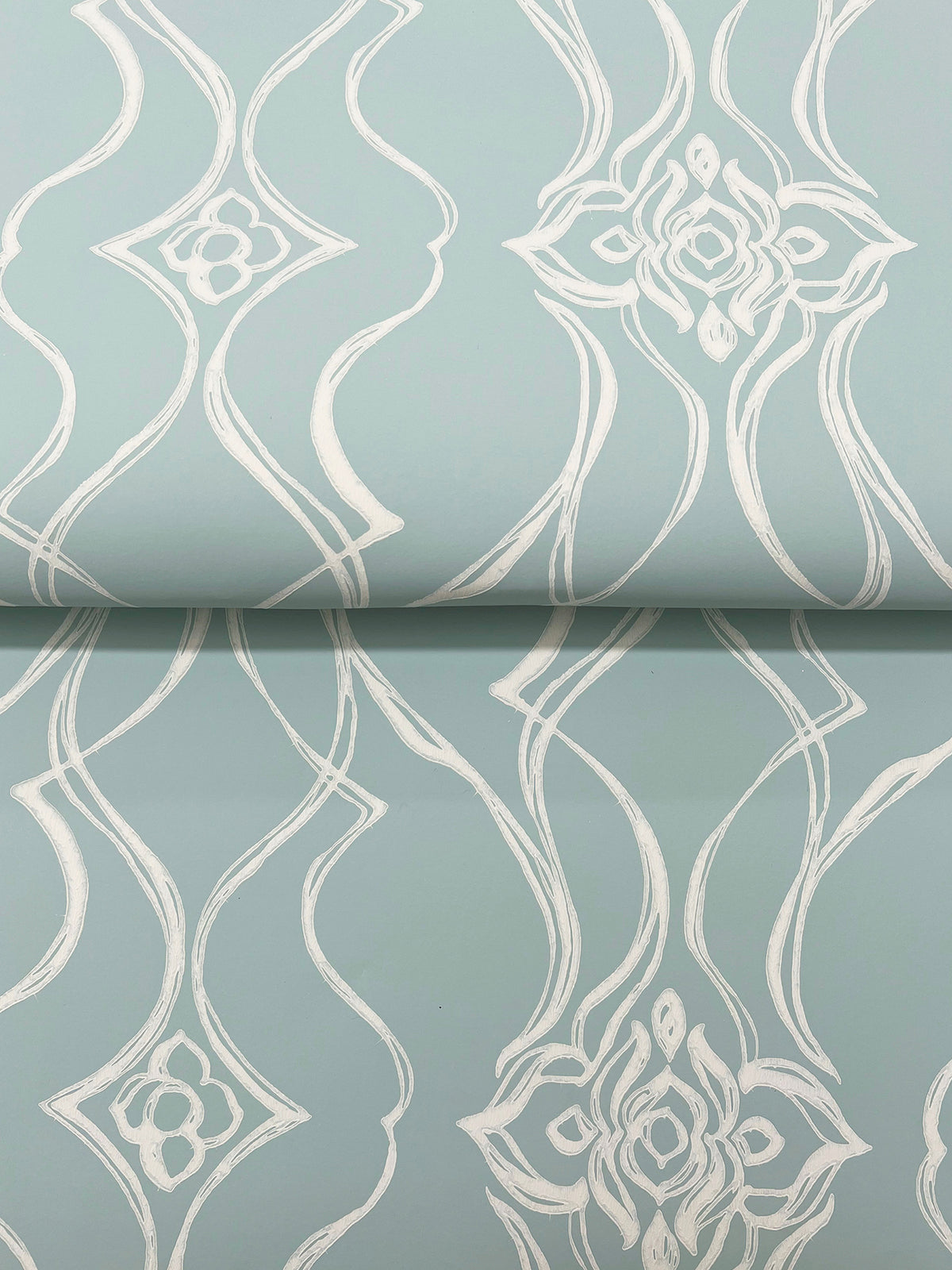DF3376-peel-and-stick-wallpaper-detail-closeup
