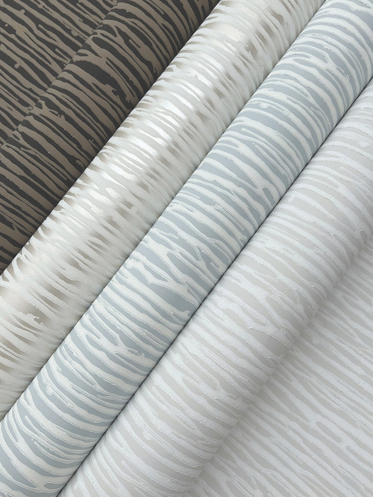 DF3381-peel-and-stick-wallpaper-detail-closeup-3