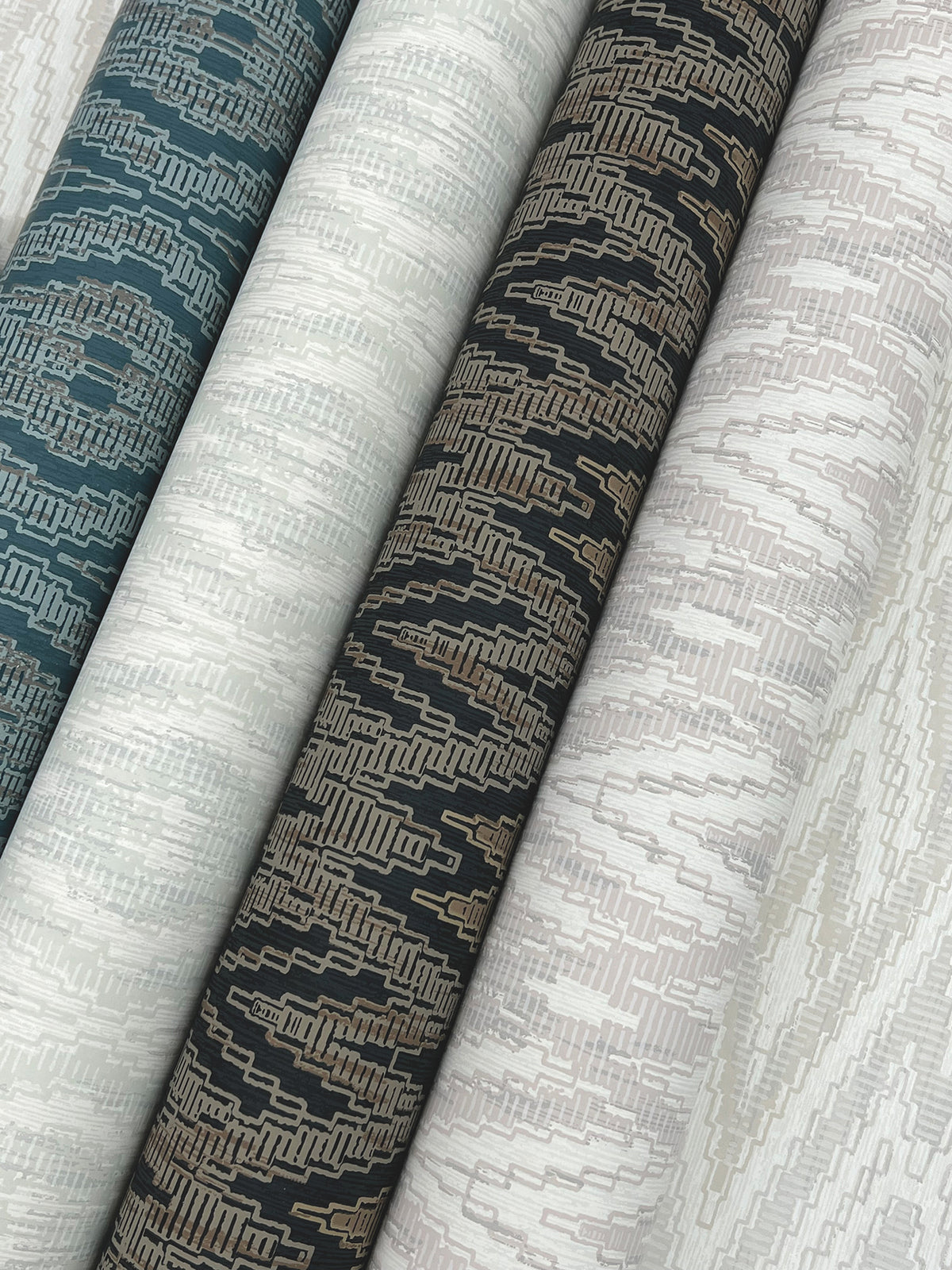 EV3913-peel-and-stick-wallpaper-detail-closeup