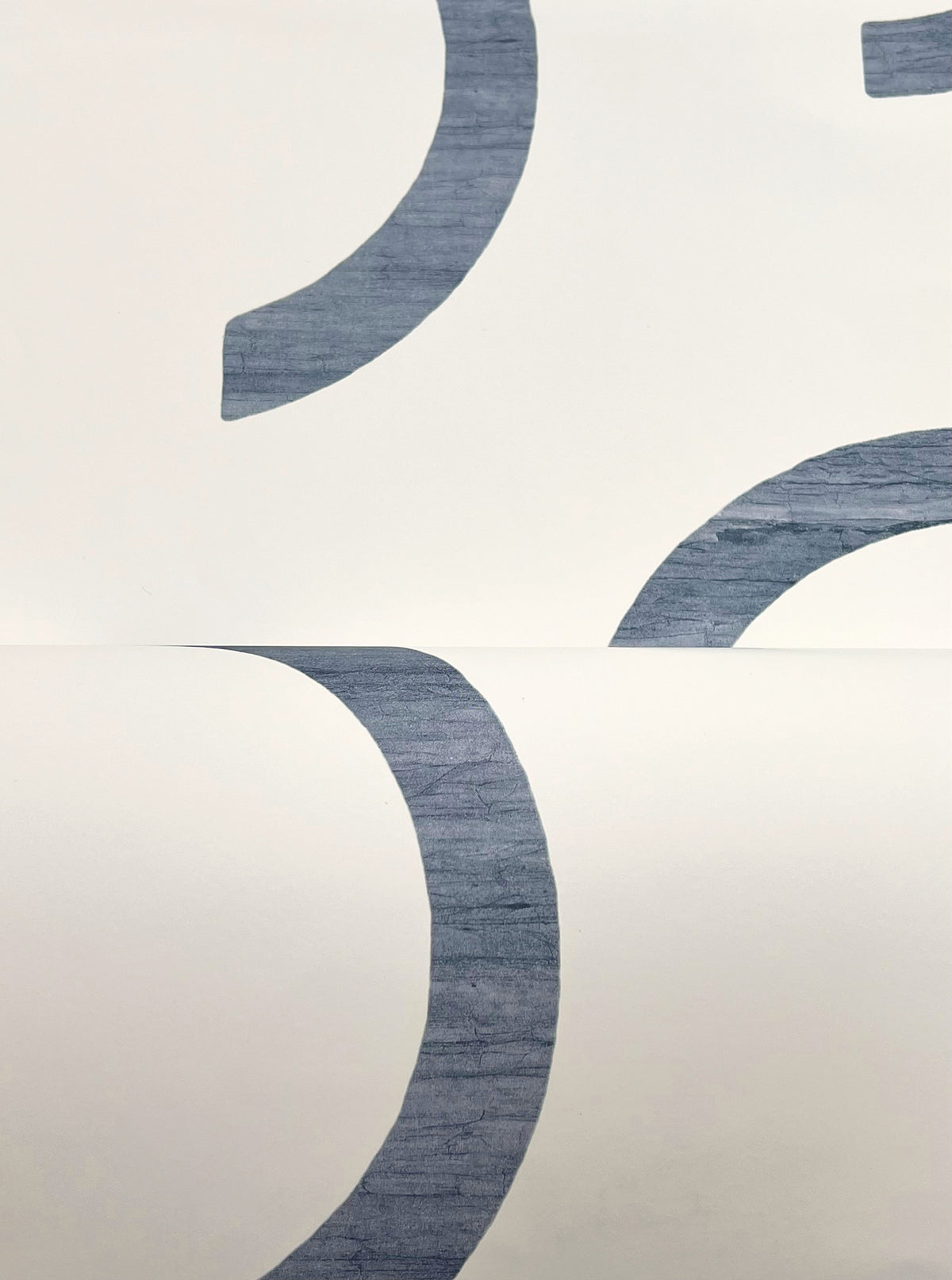FM1023-peel-and-stick-wallpaper-detail-closeup