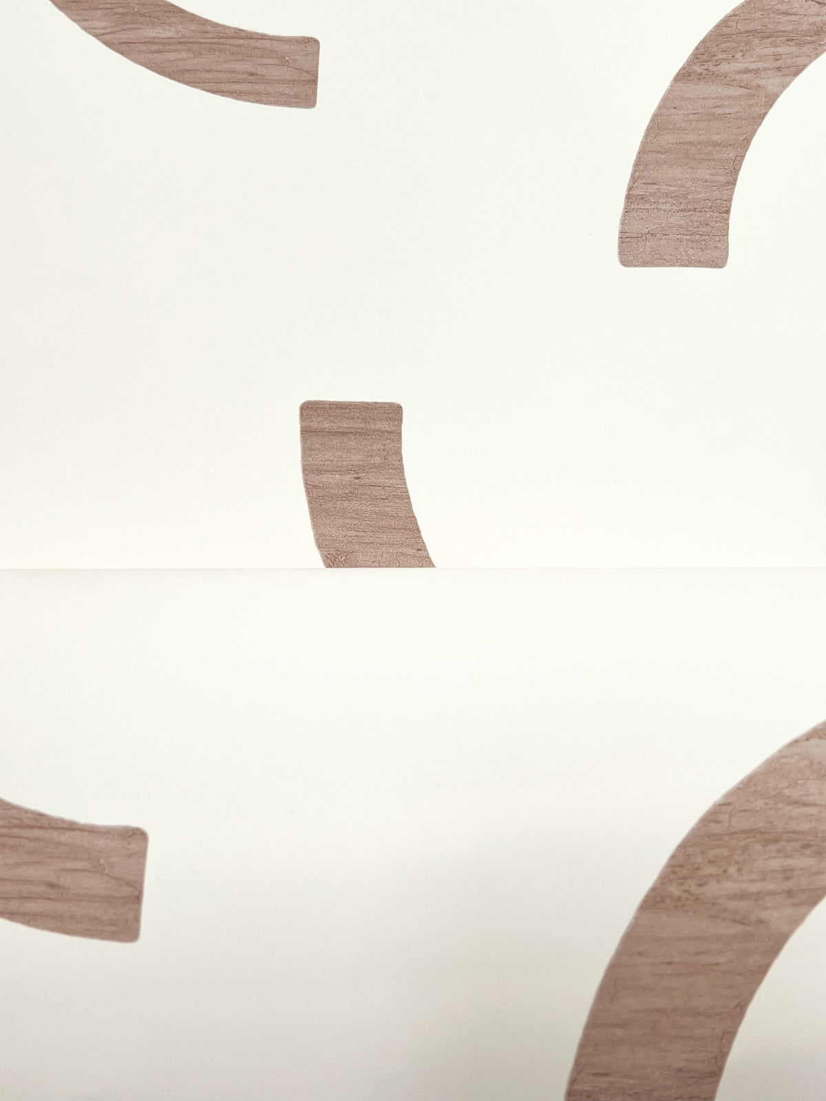 FM1024-peel-and-stick-wallpaper-detail-closeup