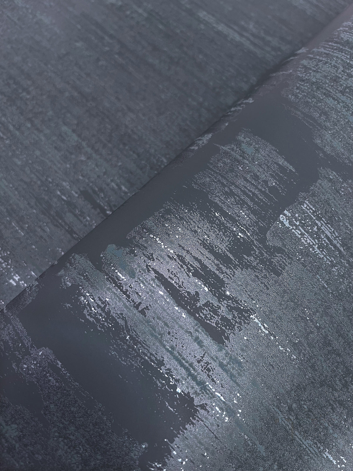 FM1061-peel-and-stick-wallpaper-detail-closeup