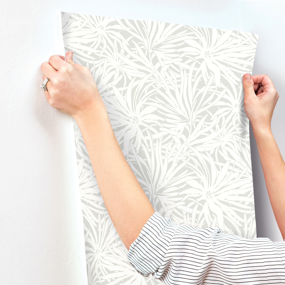 GN2572-peel-and-stick-wallpaper-stick-application-step
