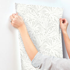 GN2572-peel-and-stick-wallpaper-stick-application-step