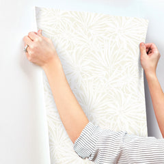 GN2573-peel-and-stick-wallpaper-stick-application-step