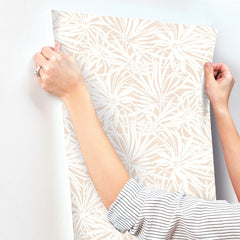 GN2574-peel-and-stick-wallpaper-stick-application-step