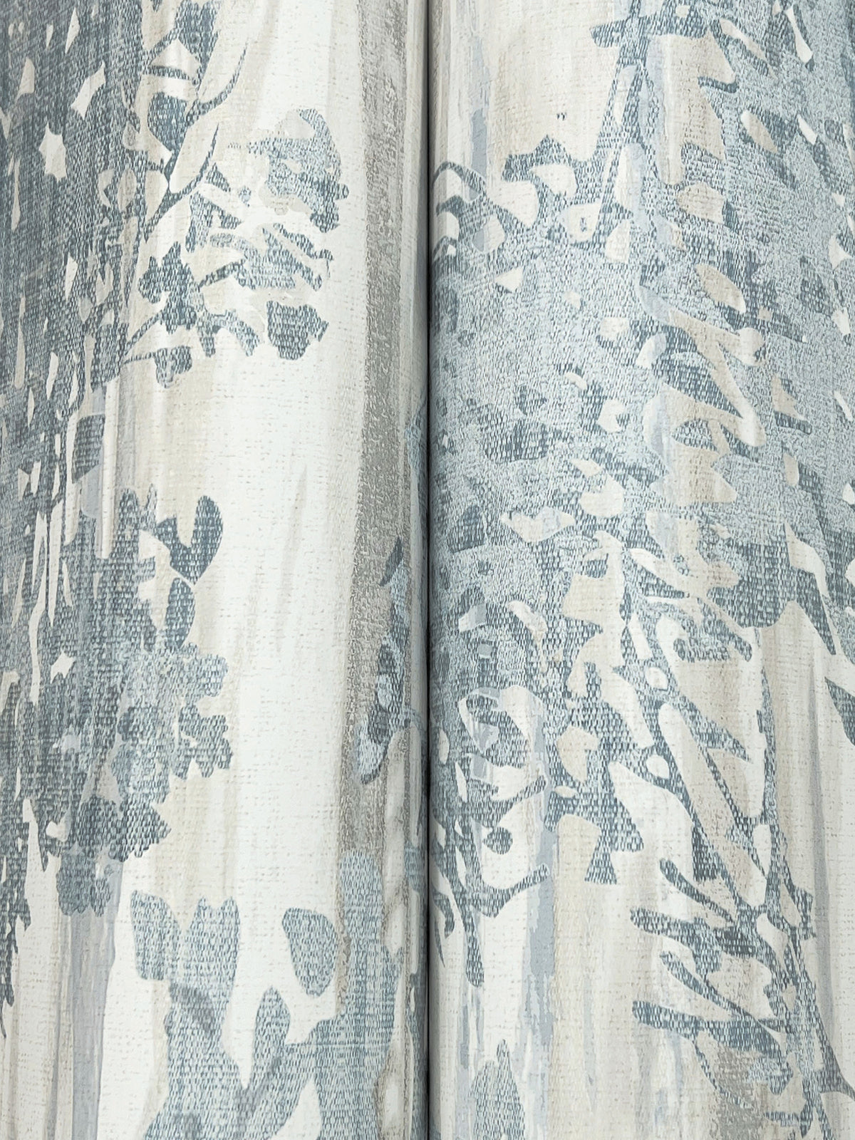 GN2602-peel-and-stick-wallpaper-detail-closeup