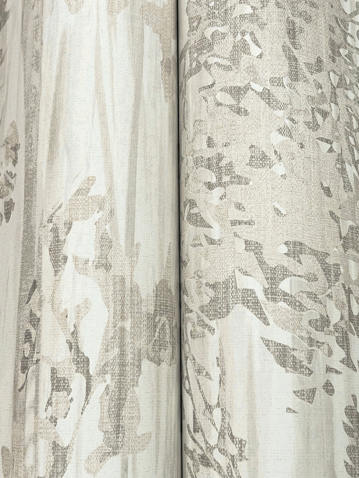 GN2603-peel-and-stick-wallpaper-detail-closeup