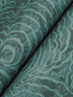 GN2631-peel-and-stick-wallpaper-detail-closeup