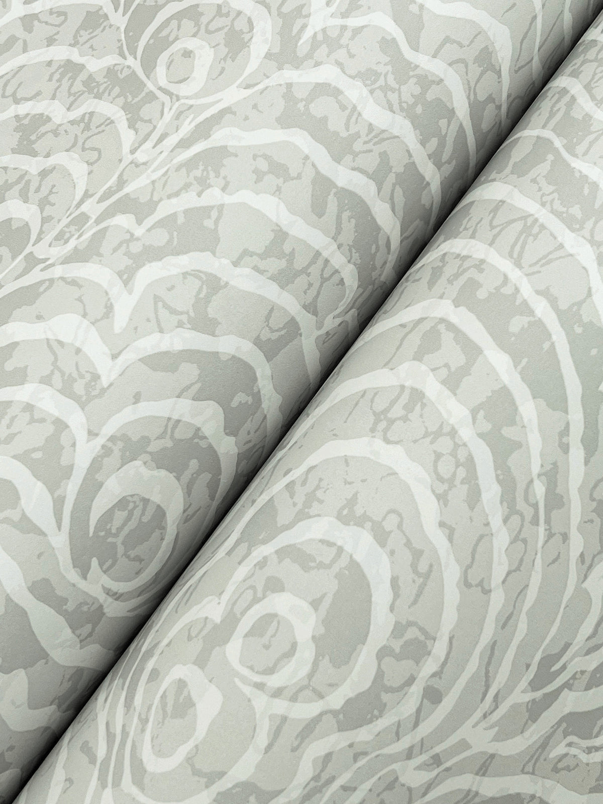 GN2633-peel-and-stick-wallpaper-detail-closeup