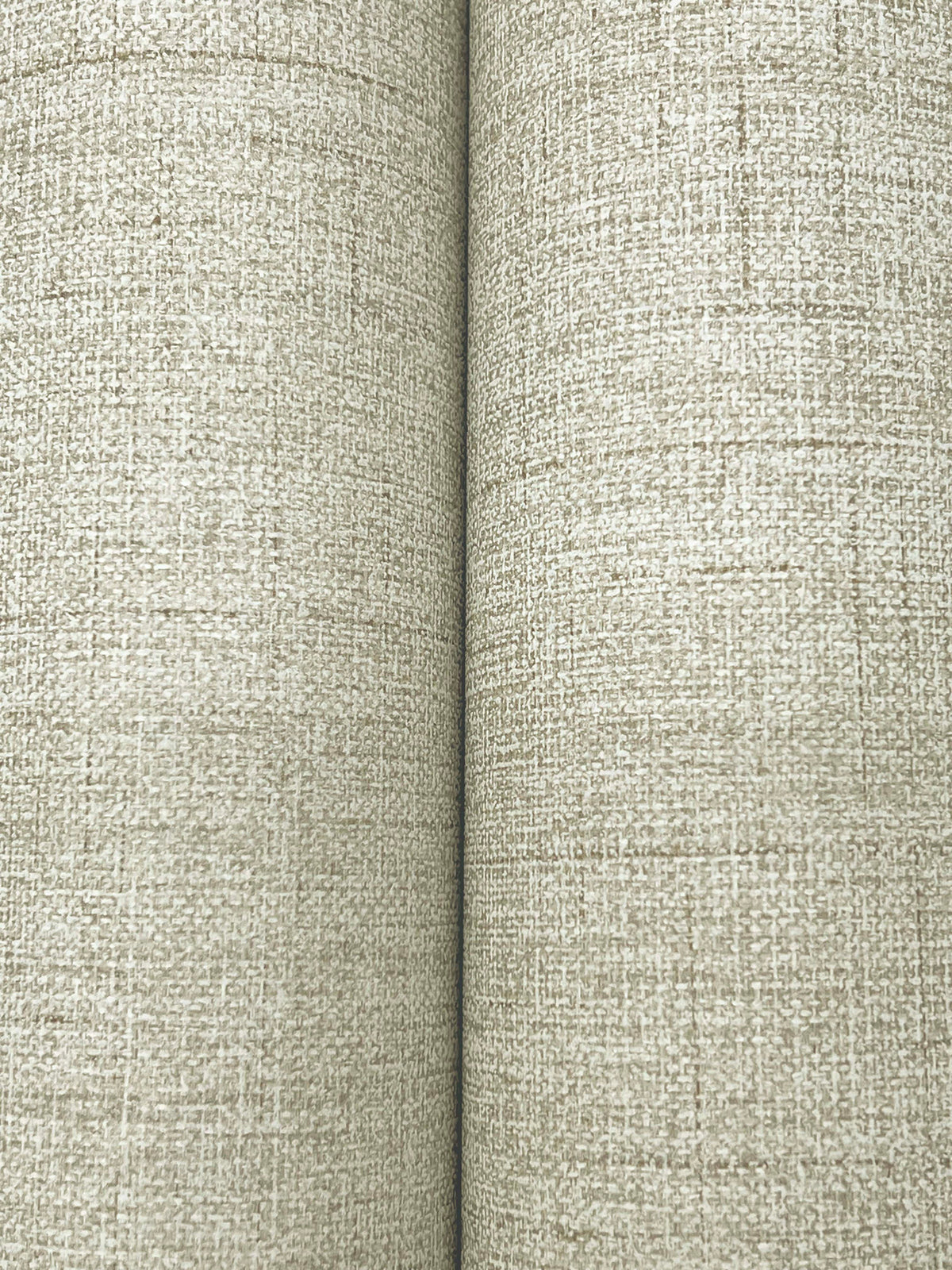 GN2671-peel-and-stick-wallpaper-detail-closeup
