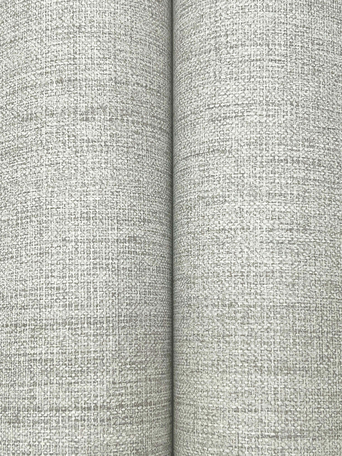 GN2672-peel-and-stick-wallpaper-detail-closeup