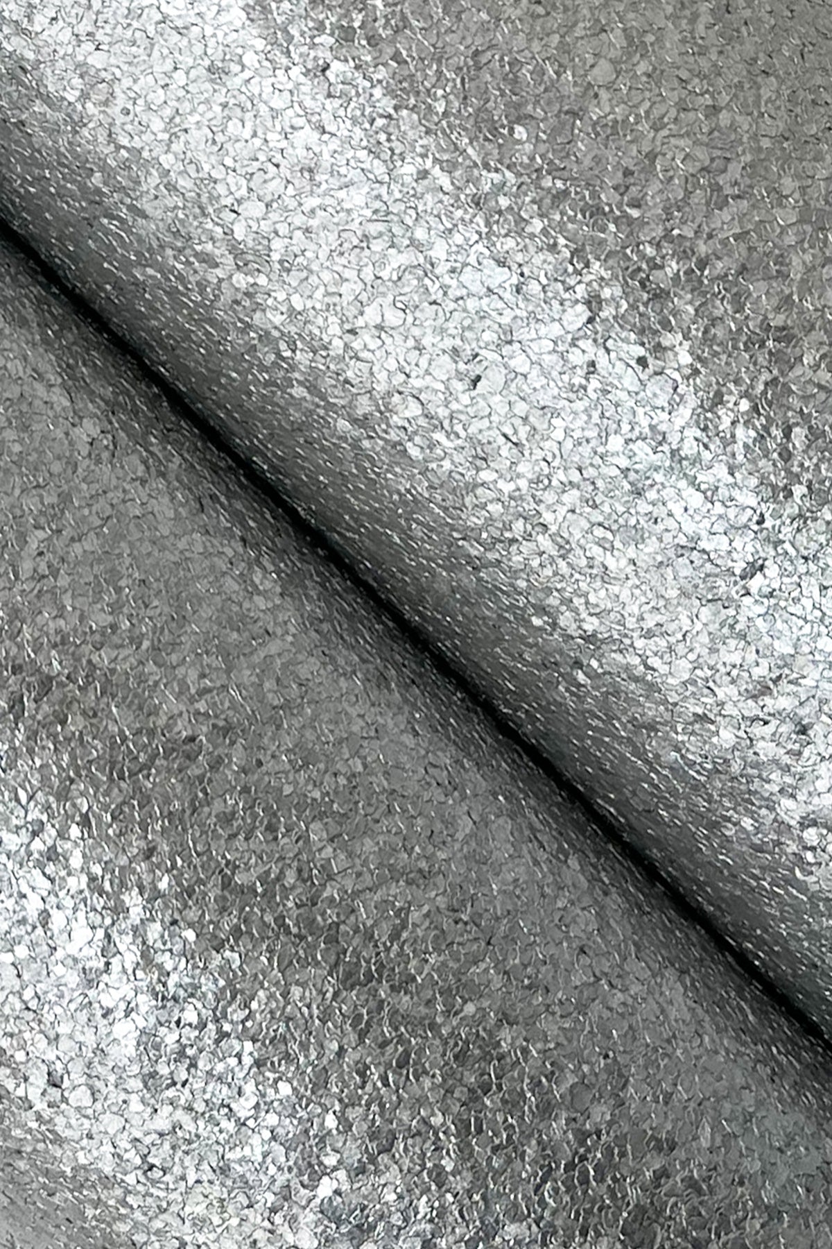 GR1013-peel-and-stick-wallpaper-detail-closeup