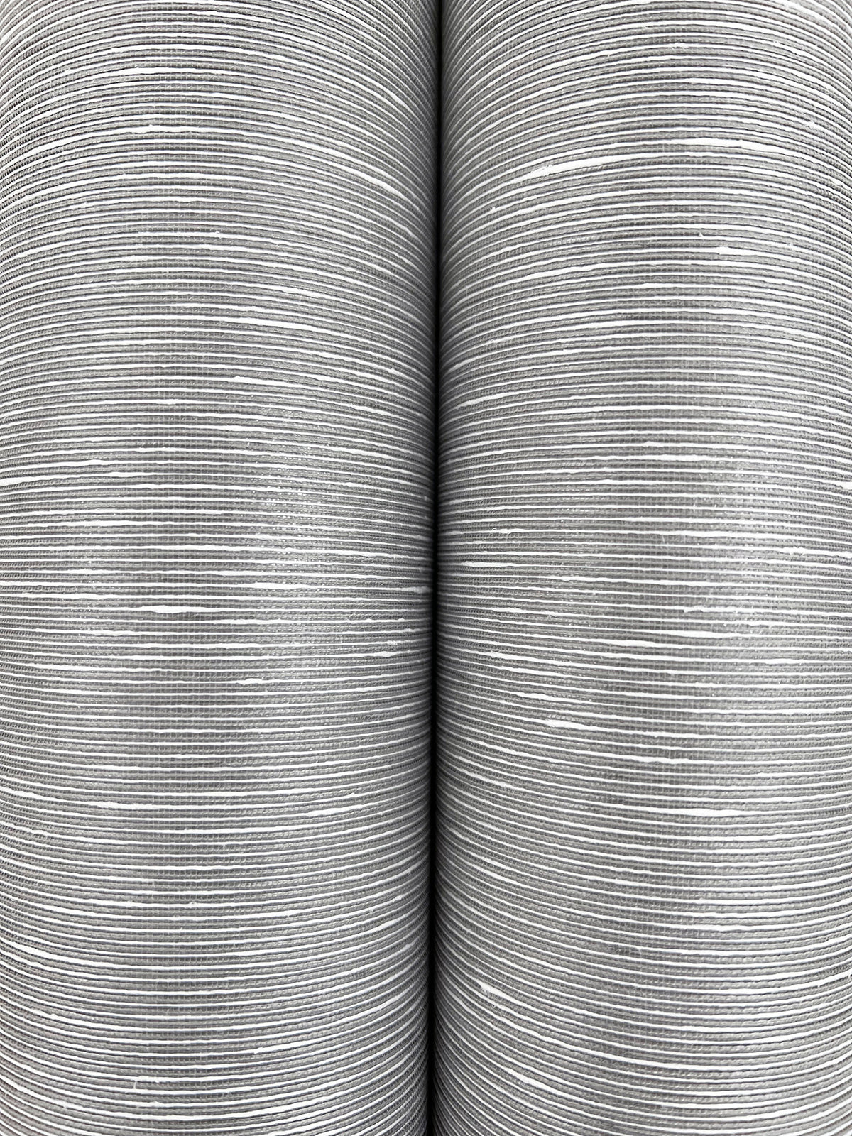 GRL88388-peel-and-stick-wallpaper-detail-closeup