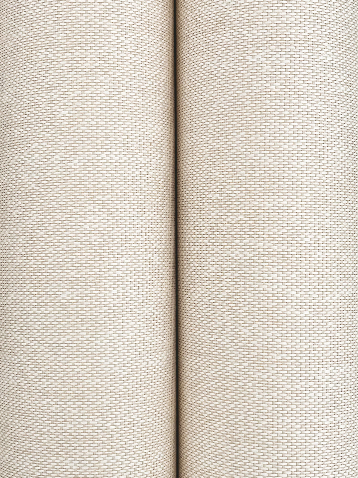 GRL88394-peel-and-stick-wallpaper-detail-closeup