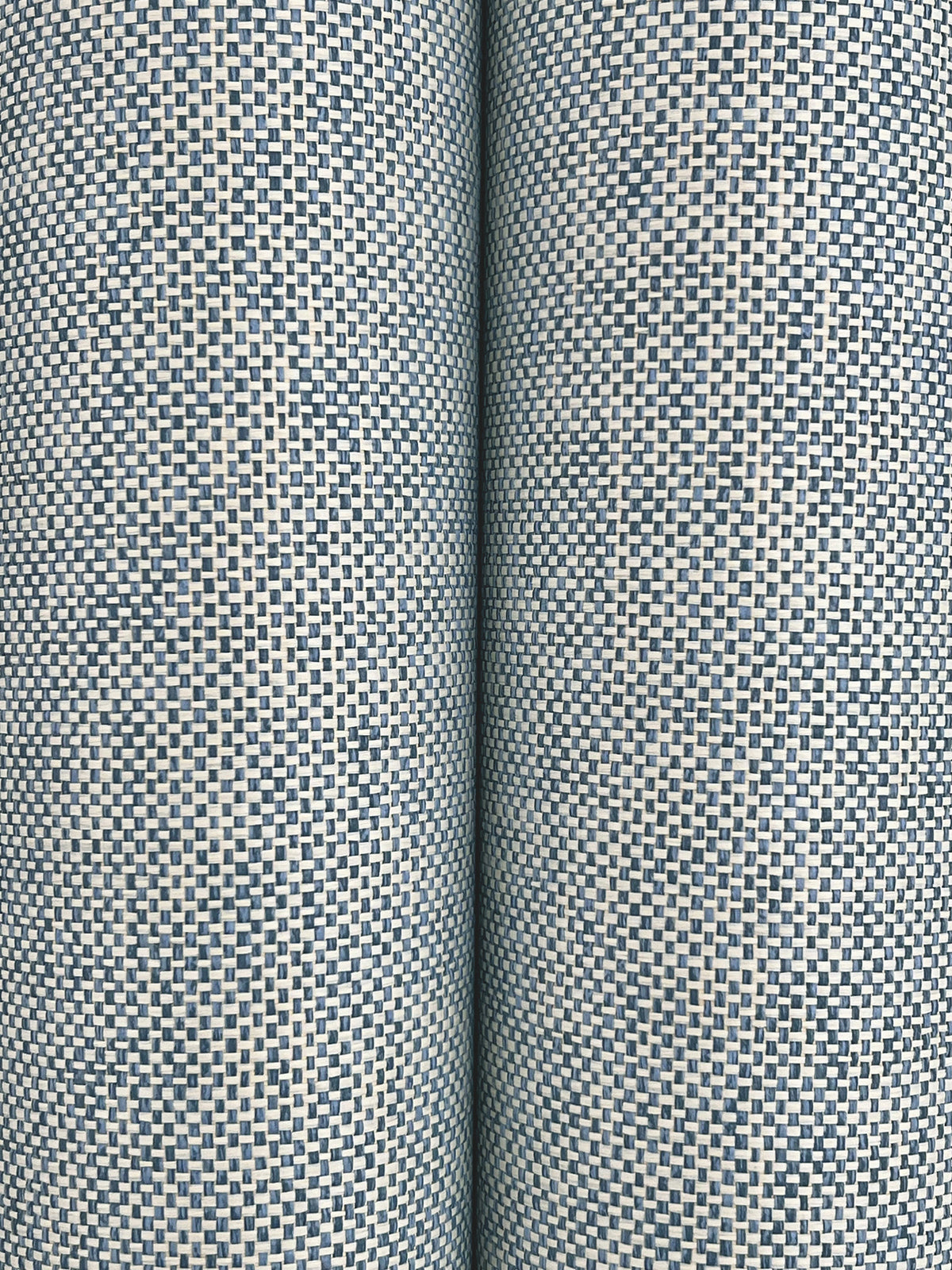 GRL88396-peel-and-stick-wallpaper-detail-closeup