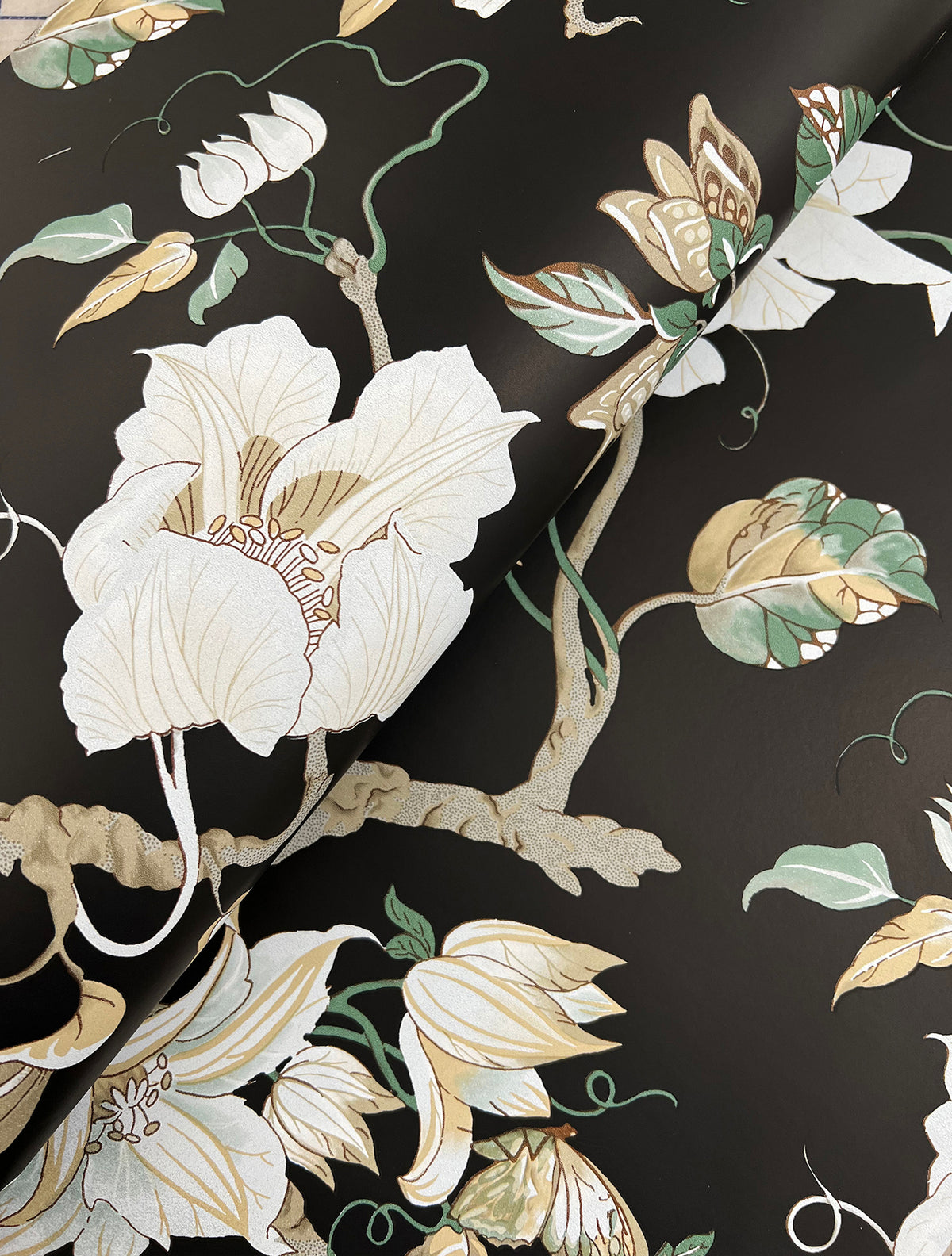 GT4514-peel-and-stick-wallpaper-detail-closeup