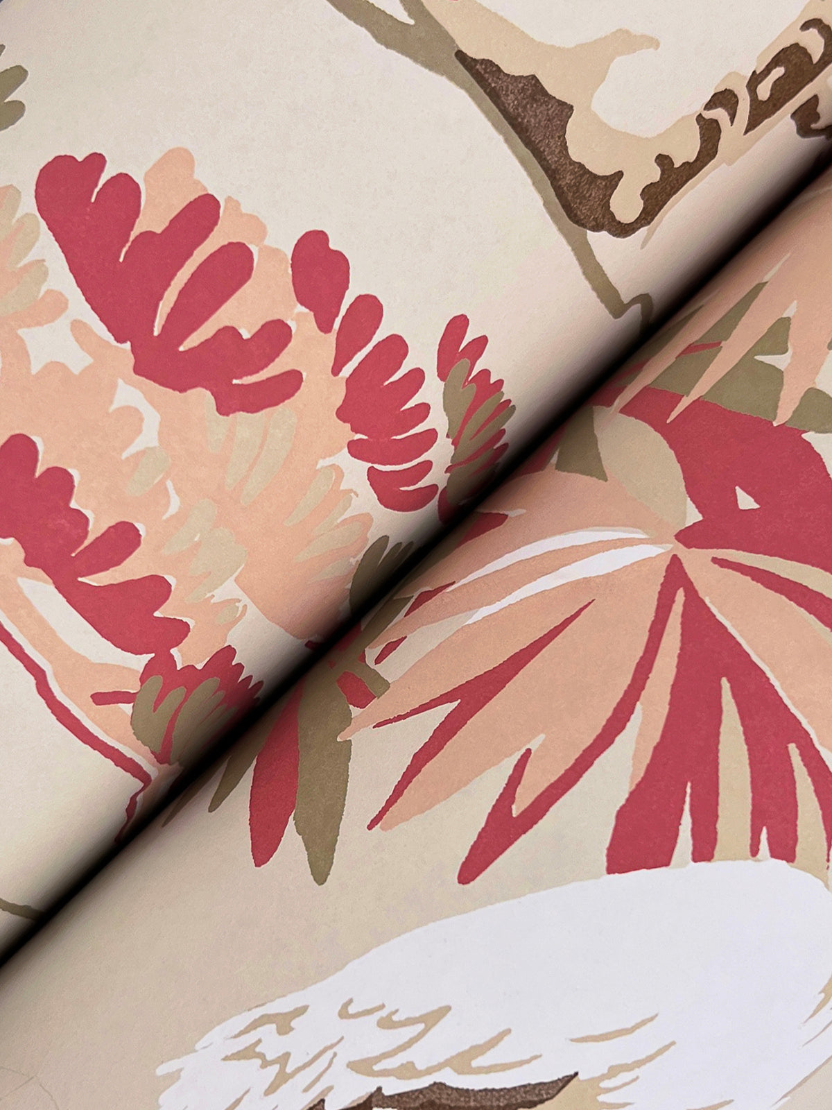 GT4532-peel-and-stick-wallpaper-detail-closeup