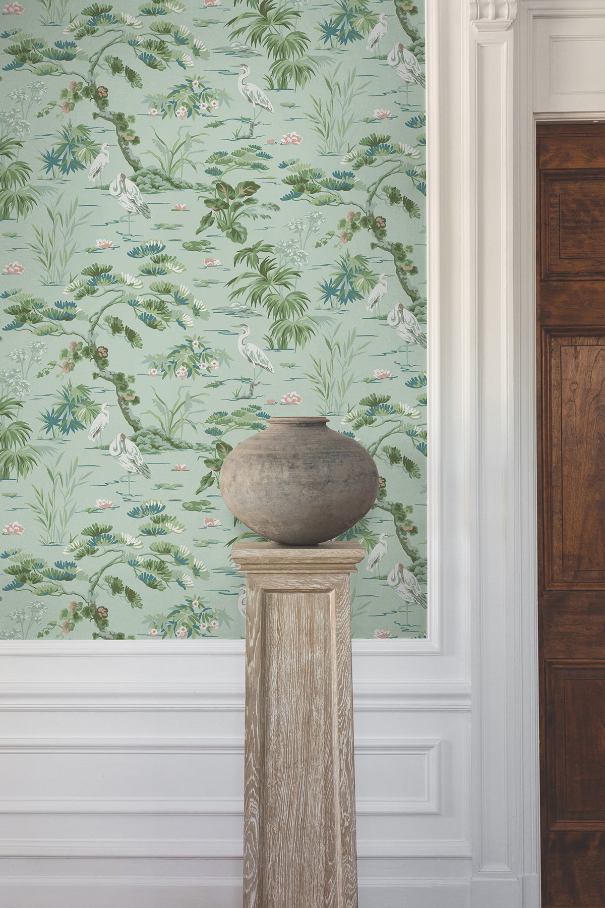 GT4534-peel-and-stick-wallpaper-room-scene-detail-closeup