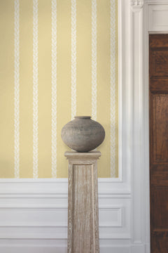 GT4543-peel-and-stick-wallpaper-room-scene-detail-closeup