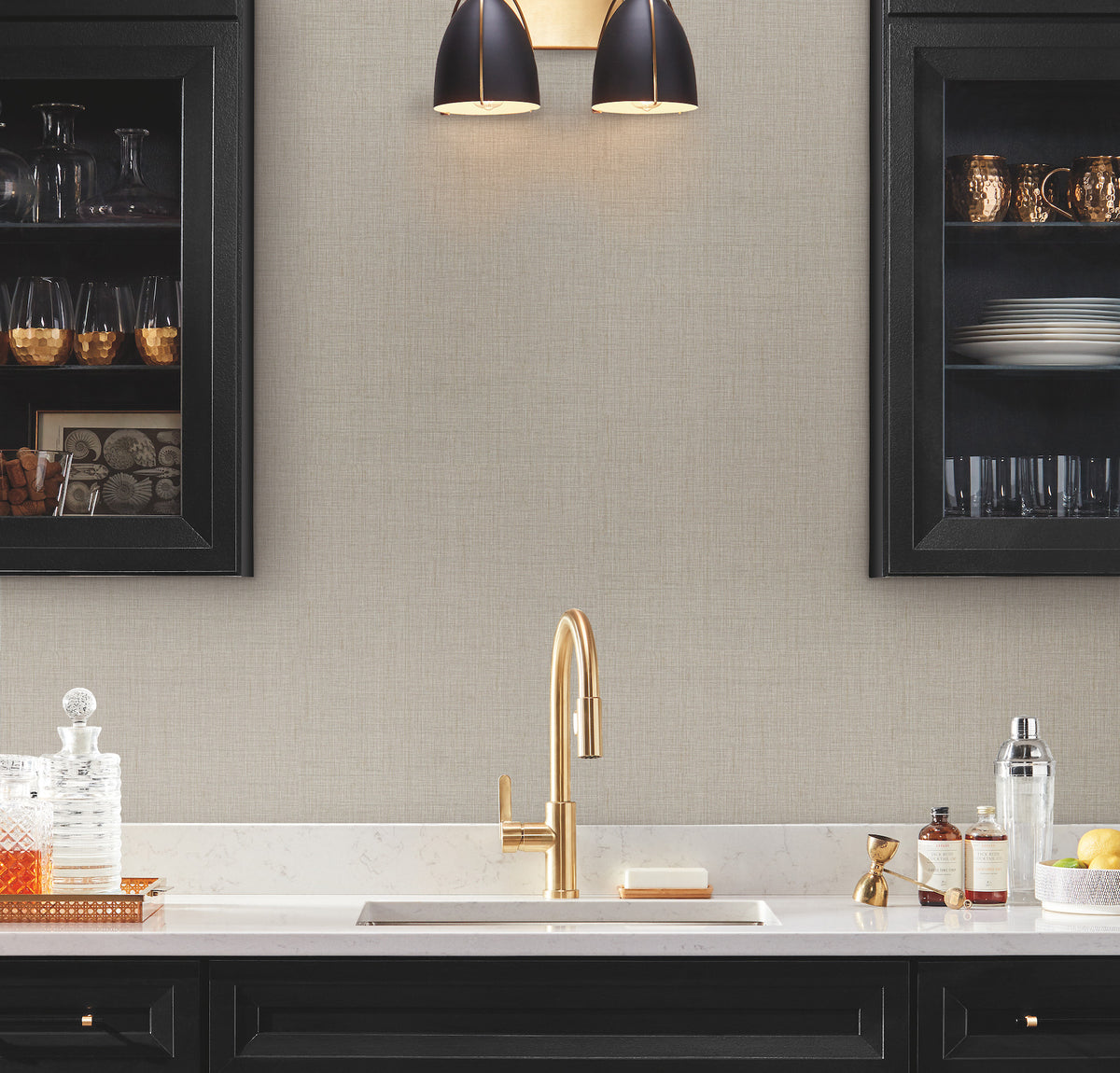 GT4592N-peel-and-stick-wallpaper-room-scene
