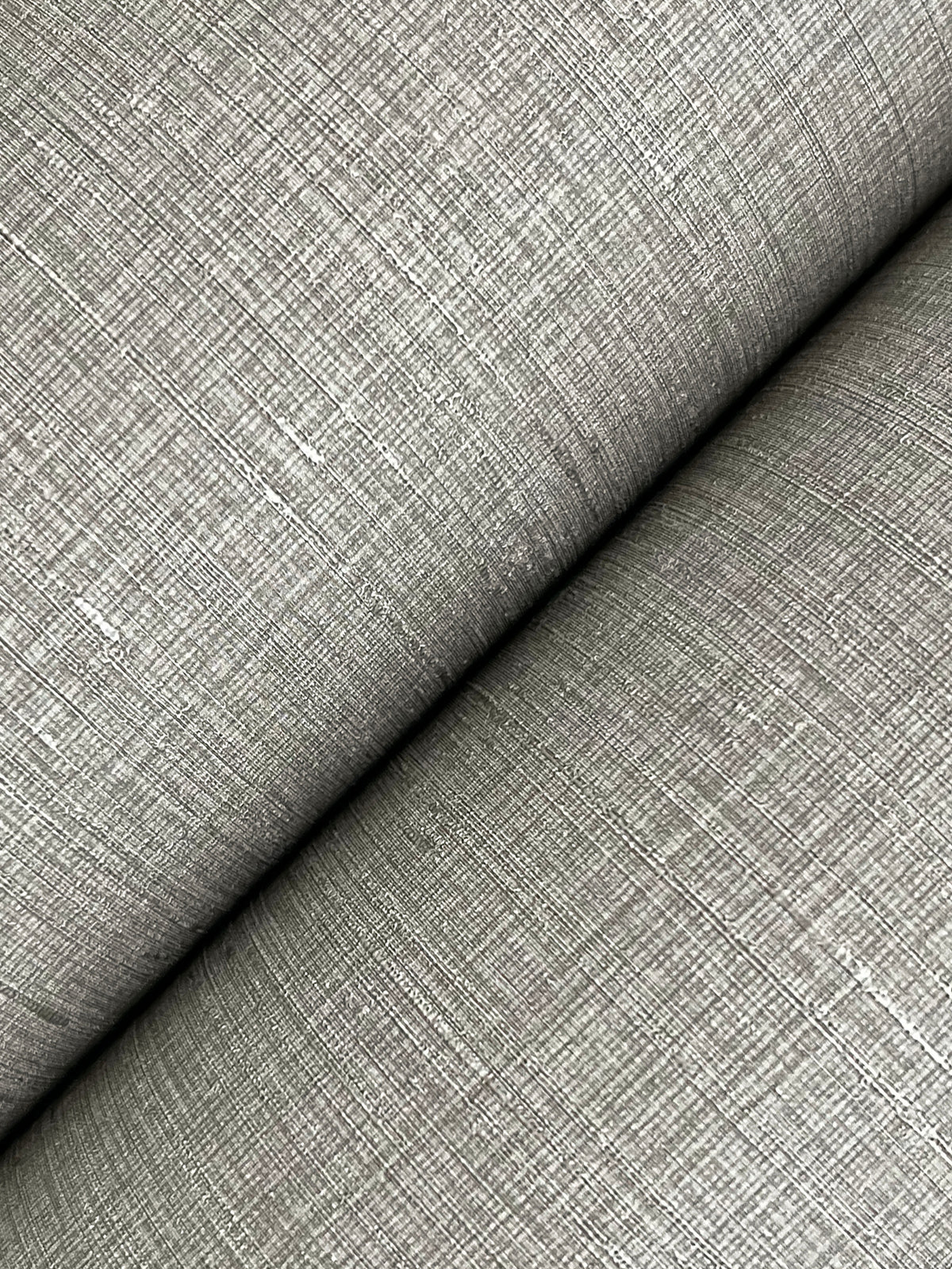 GT4594N-peel-and-stick-wallpaper-detail-closeup