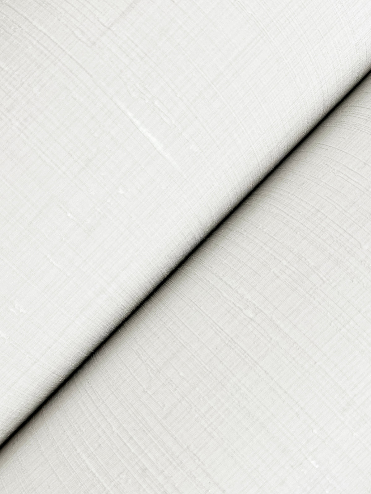 GT4596N-peel-and-stick-wallpaper-detail-closeup