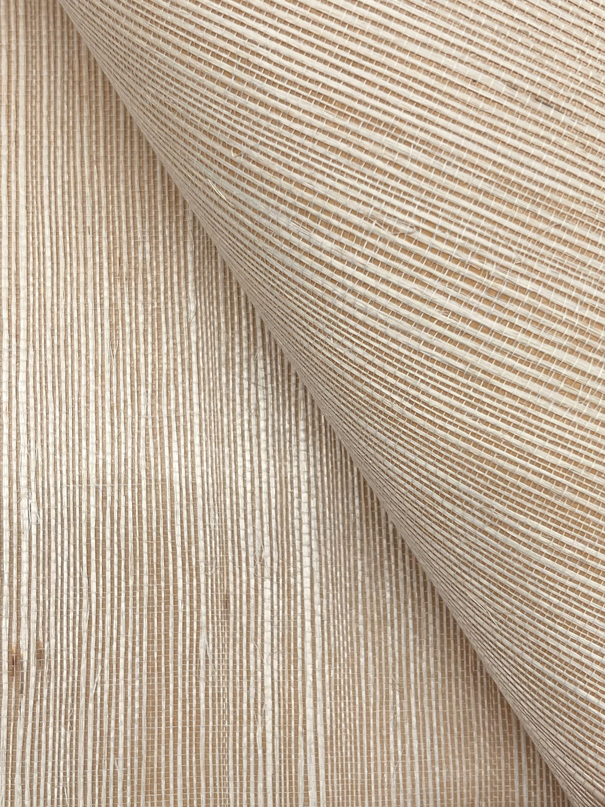 GV0102NW-peel-and-stick-wallpaper-detail-closeup