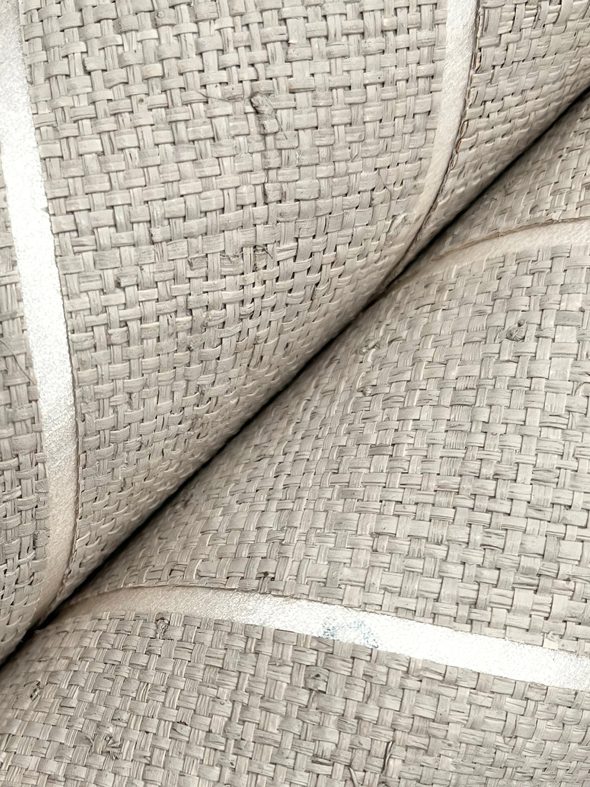 HO2109GV-peel-and-stick-wallpaper-detail-closeup