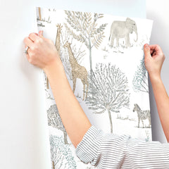 KI0541-peel-and-stick-wallpaper-stick-application-step-2