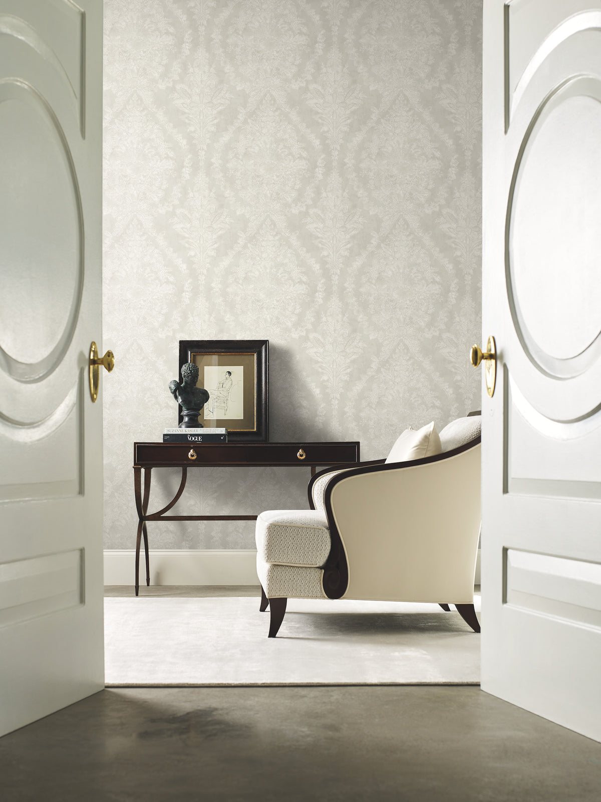 Ronald Redding Charleston Damask Wallpaper in light gray, featuring a large-scale, ornate damask pattern.