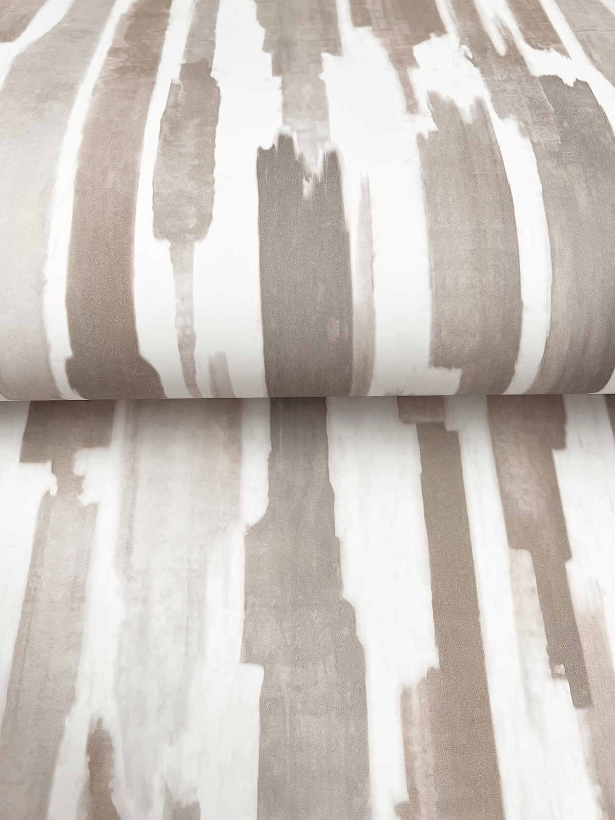 LM5404-peel-and-stick-wallpaper-detail-closeup