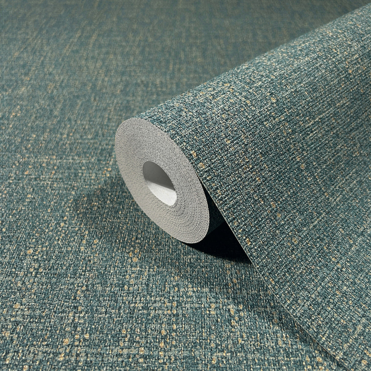 MA34917-peel-and-stick-wallpaper-detail-closeup
