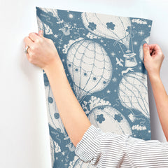 MB29006-peel-and-stick-wallpaper-stick-application-step