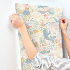 MB29015-peel-and-stick-wallpaper-stick-application-step