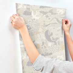 MB29016-peel-and-stick-wallpaper-stick-application-step