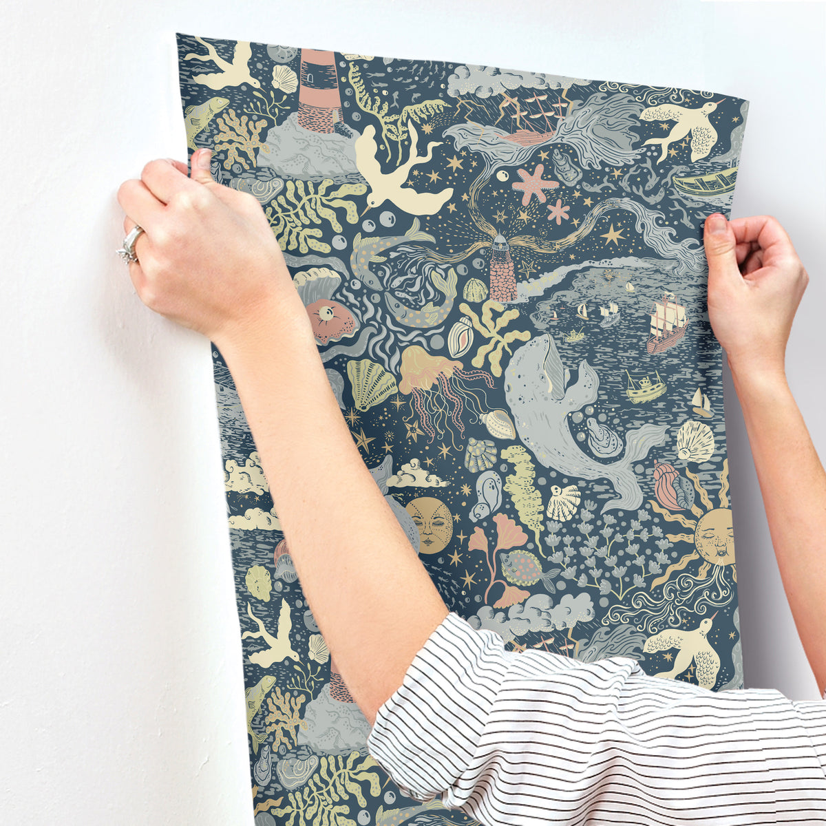 MB29018-peel-and-stick-wallpaper-stick-application-step