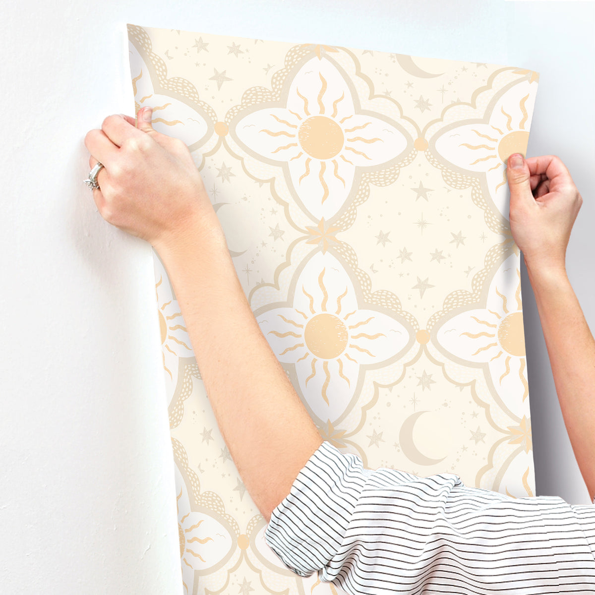 MB29032-peel-and-stick-wallpaper-stick-application-step