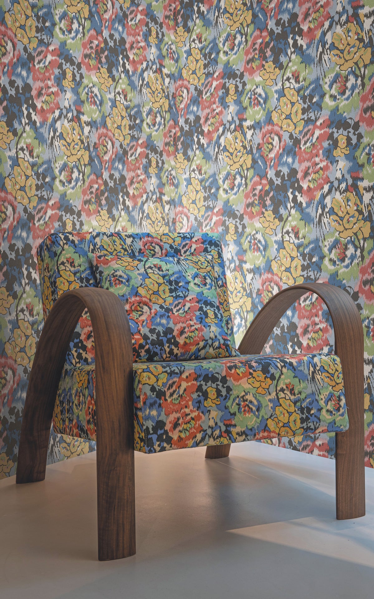 MI10300-peel-and-stick-wallpaper-room-scene