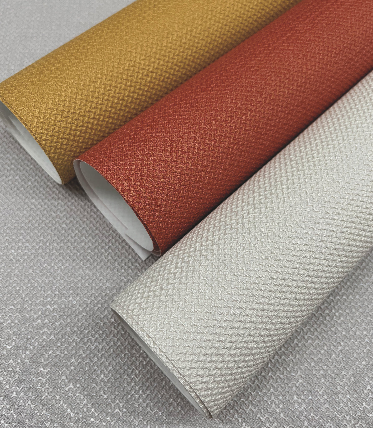 MI10362-peel-and-stick-wallpaper-detail-closeup-2