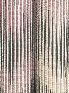 MI10514-peel-and-stick-wallpaper-detail-closeup
