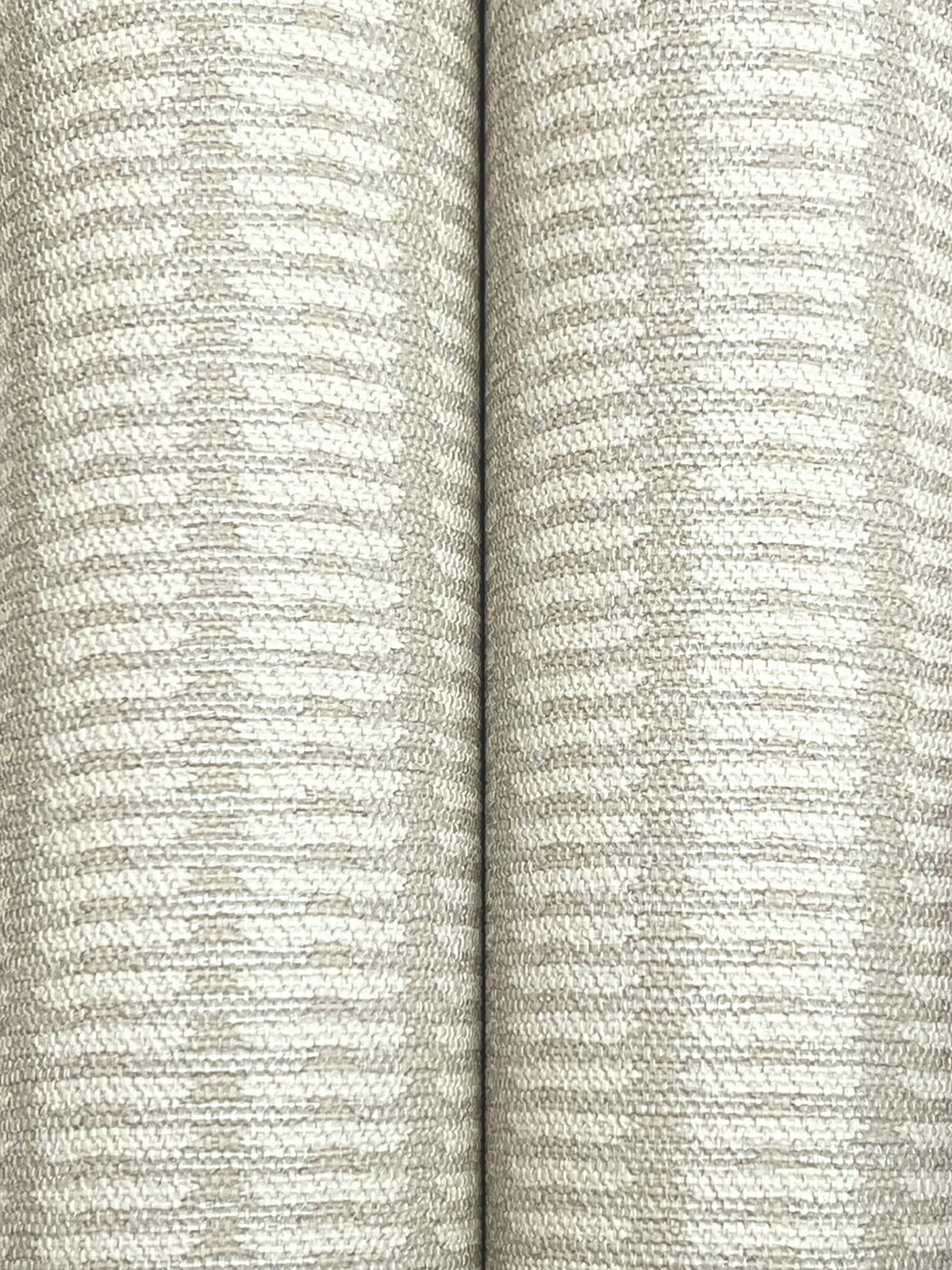 MI10541-peel-and-stick-wallpaper-detail-closeup