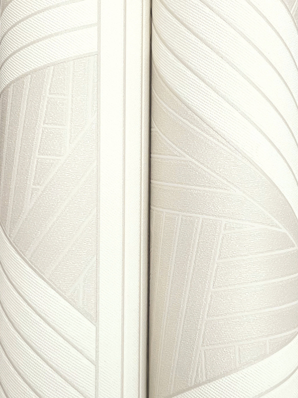 MI10560-peel-and-stick-wallpaper-detail-closeup