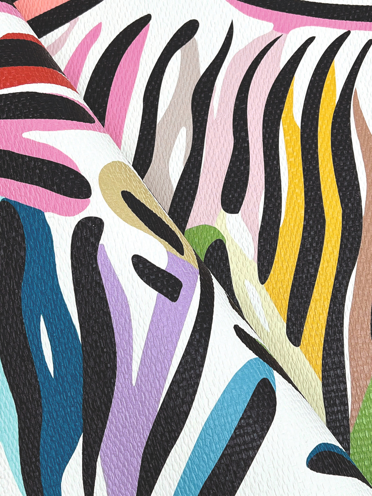 MI10575-peel-and-stick-wallpaper-detail-closeup