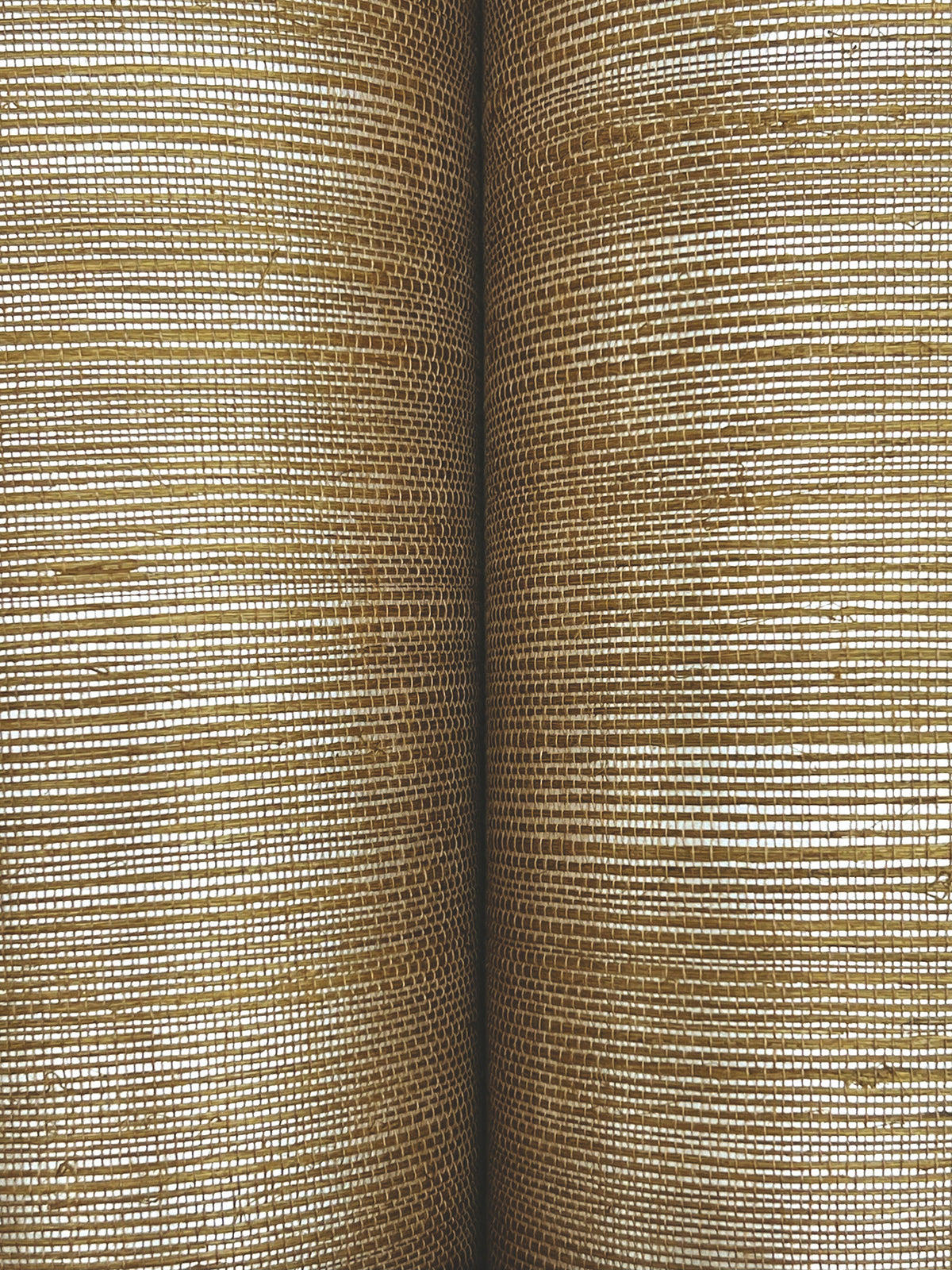MI4766-peel-and-stick-wallpaper-detail-closeup
