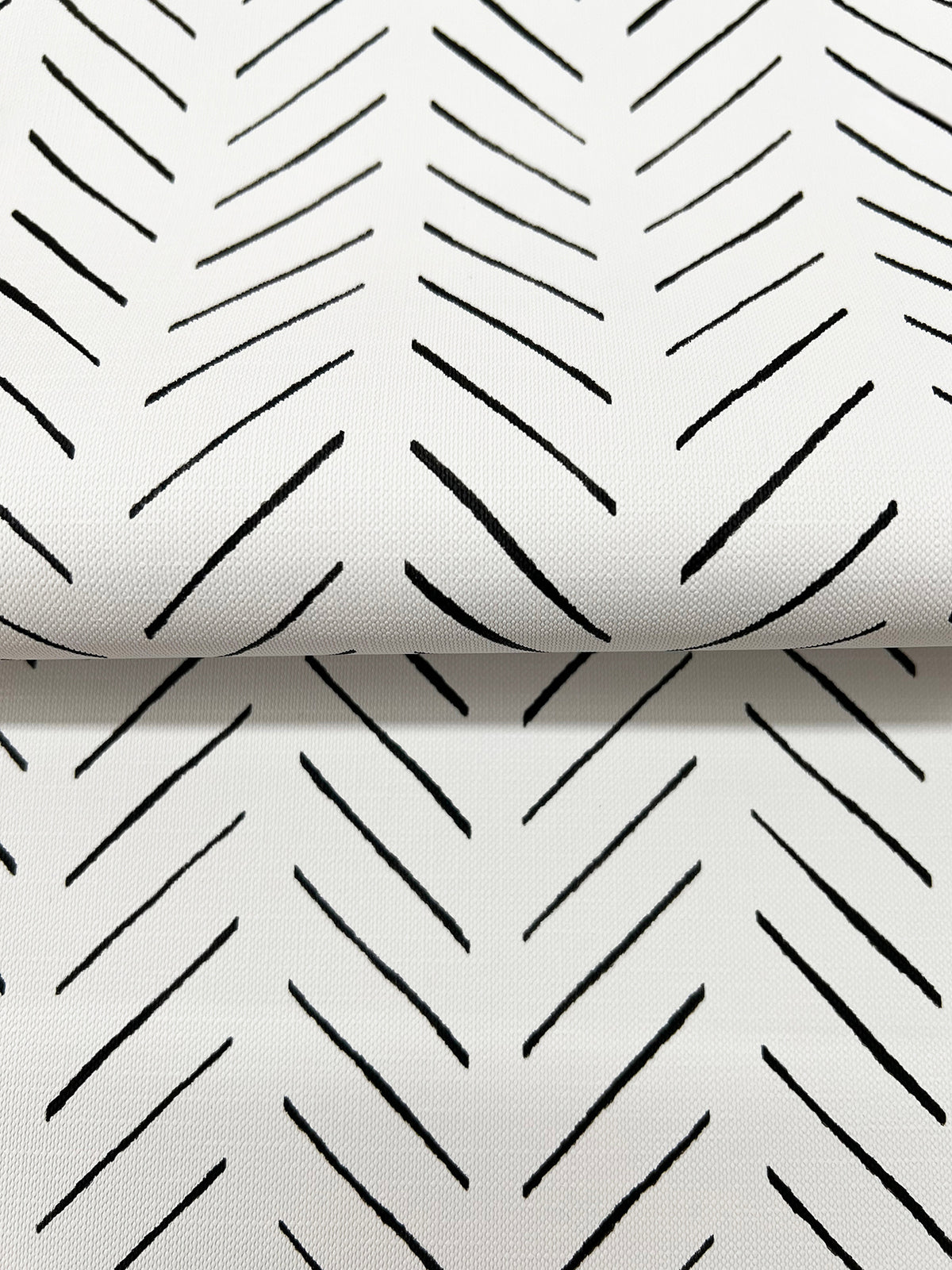 MJ4813-peel-and-stick-wallpaper-detail-closeup