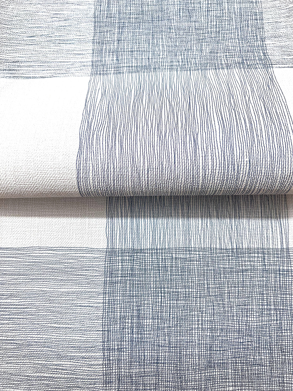 MJ4838-peel-and-stick-wallpaper-detail-closeup