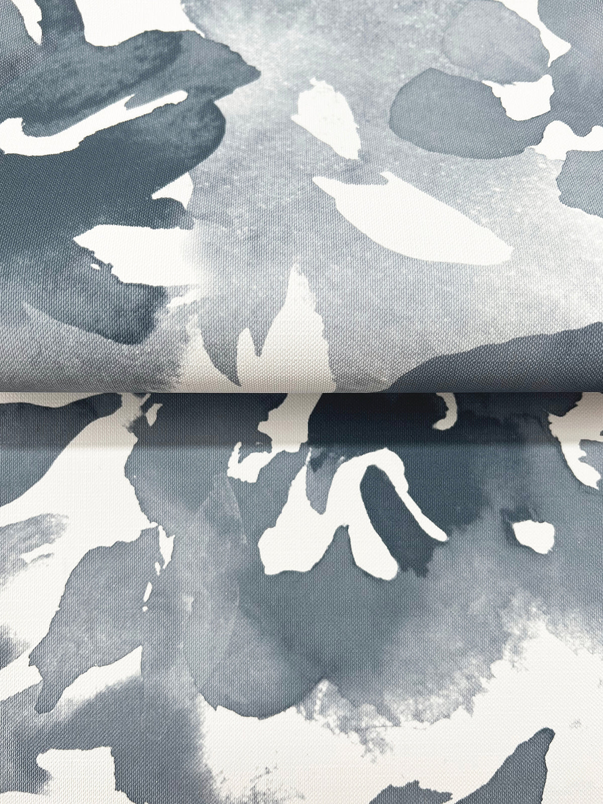 MJ4868-peel-and-stick-wallpaper-detail-closeup