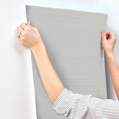 MJ4883N-peel-and-stick-wallpaper-stick-application-step