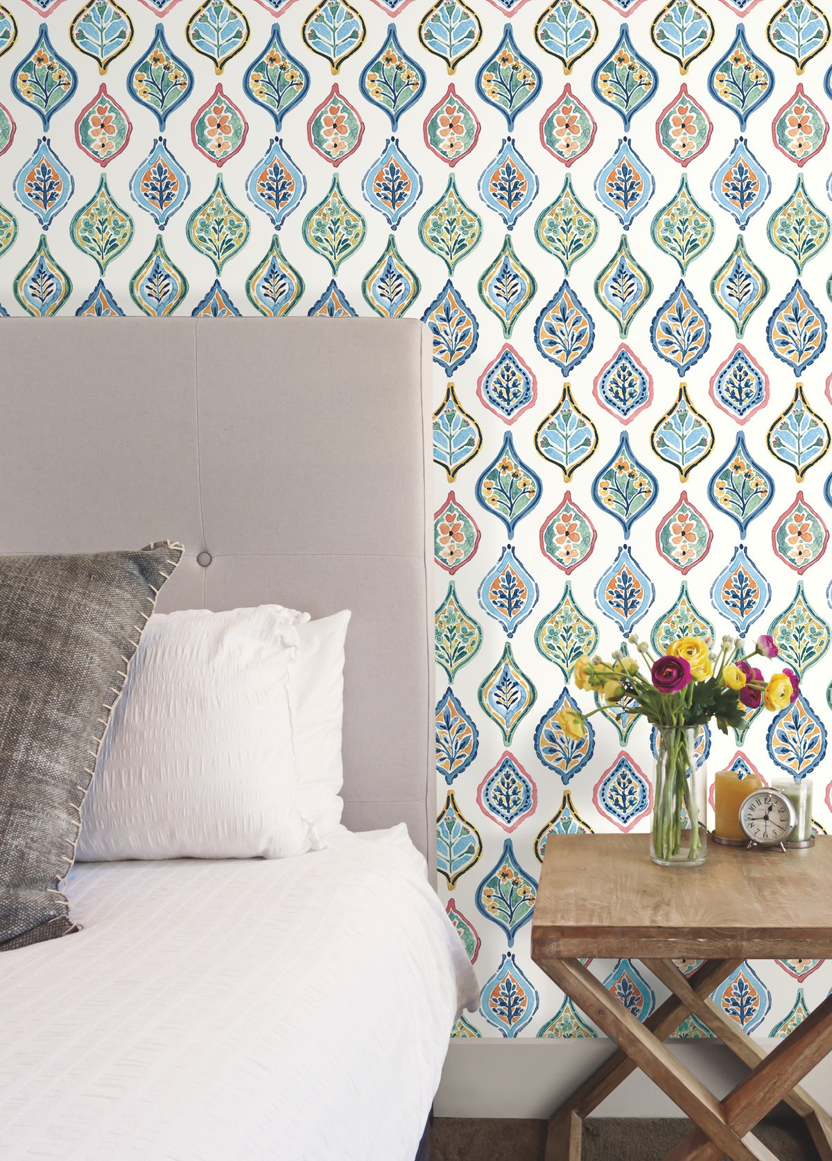 MN1852-peel-and-stick-wallpaper-room-scene-detail-closeup